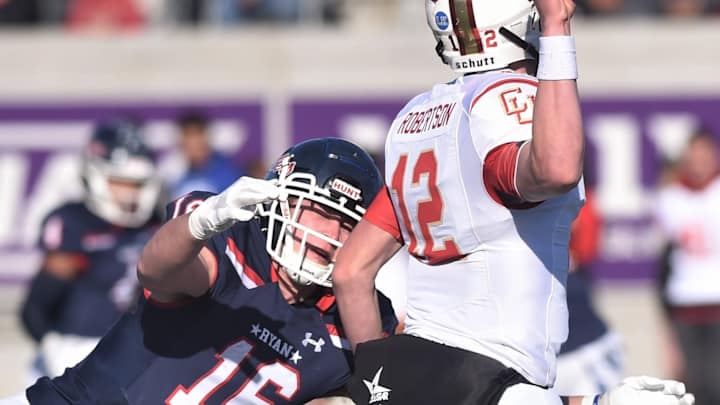QB Sawyer Robertson Among South Plains High School Award Winners