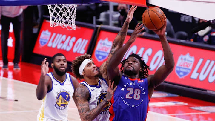 Only Ankle Injury Can Slow Stewart, the Pistons' Great Hope for Resurgence