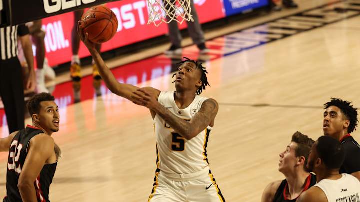 NBA Mock Draft: Sixers Take VCU's Nah'Shon Hyland Late in 1st Round