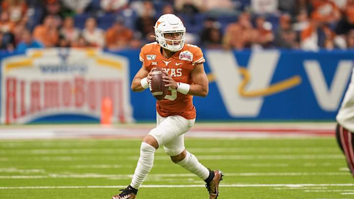 Texas QB Casey Thompson Donates Cameo Proceeds to Combat Child Hunger