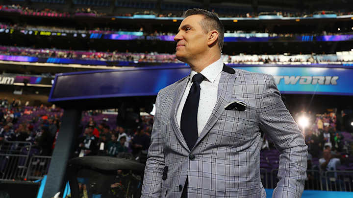 Zachary Levi Stars as Kurt Warner in New Movie on Former Rams Quarterback