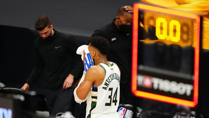 NBA Finals Bucks-Suns: Watch Giannis Antetokounmpo Walk Into The Arena With His Pre-Game Outfit On