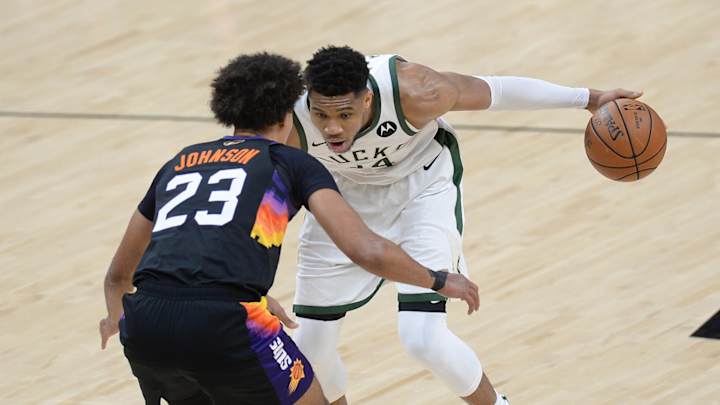 NBA Finals Bucks-Suns: Twitter Reacts To Giannis Antetokounmpo's Huge Game 2 NBA Finals Bucks-Suns: Twitter Reacts To Giannis Antetokounmpo's Huge Game 2