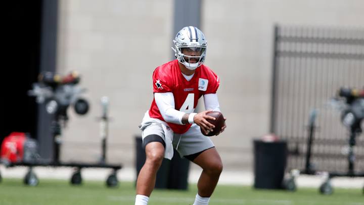 Bulldogs in the NFL: Dak Prescott Says He Tried to Re-set Broken Ankle Himself Last Season Bulldogs in the NFL: Dak Prescott Says He Tried to Re-set Broken Ankle Himself Last Season