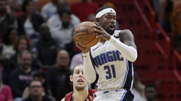 Ex-Husky Terrance Ross Victim of a Brazen Steal