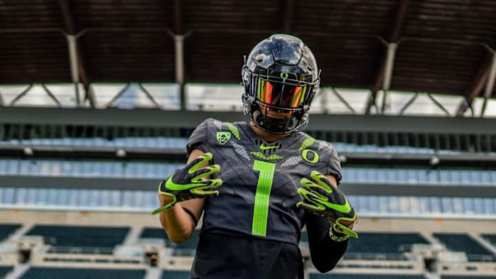 Touted Two-Sport Star Isaiah Sategna Commits to Oregon, Breaks Down Decision