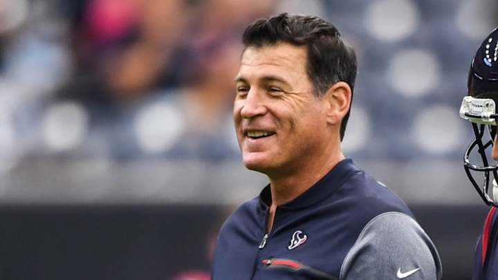 At 52 Years Old, Assistant Coach Meets Birthmother At 52 Years Old, Assistant Coach Meets Birthmother