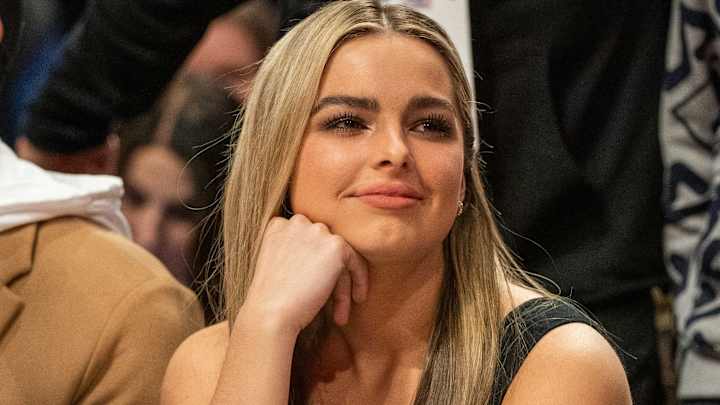 TikTok Star Addison Rae Caused Quite a Stir Among Journalists, but There’s a Twist: TRAINA THOUGHTS