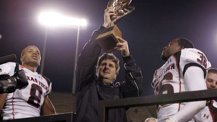 Texas Tech Graduate, Former Herald Democrat Sports Editor Releasing Second Book on Mike Leach Texas Tech Graduate, Former Herald Democrat Sports Editor Releasing Second Book on Mike Leach