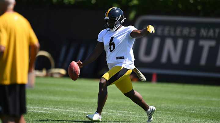 Pressley Harvin III Almost Signed With Falcons Before Answering Steelers Call Pressley Harvin III Almost Signed With Falcons Before Answering Steelers Call