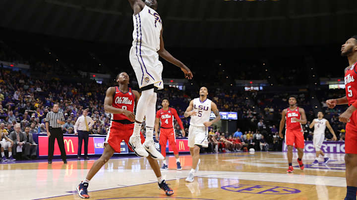 Former LSU Star Duop Reath Shines in Australia's Upset Win Over USA Basketball