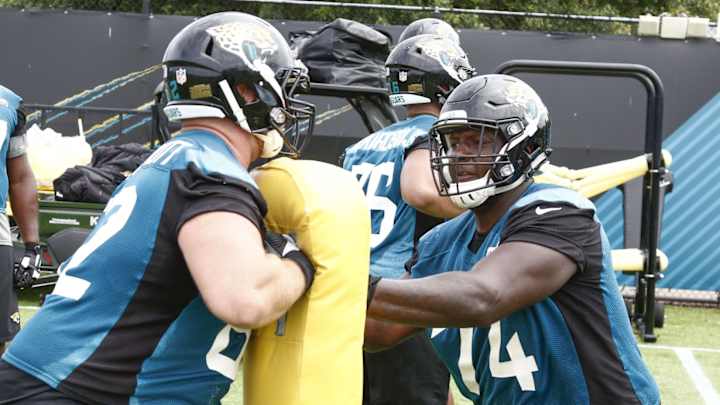 Report: Jaguars 'Not Expected' to Sign Cam Robinson to Long-Term Deal By July 15 Deadline Report: Jaguars 'Not Expected' to Sign Cam Robinson to Long-Term Deal By July 15 Deadline