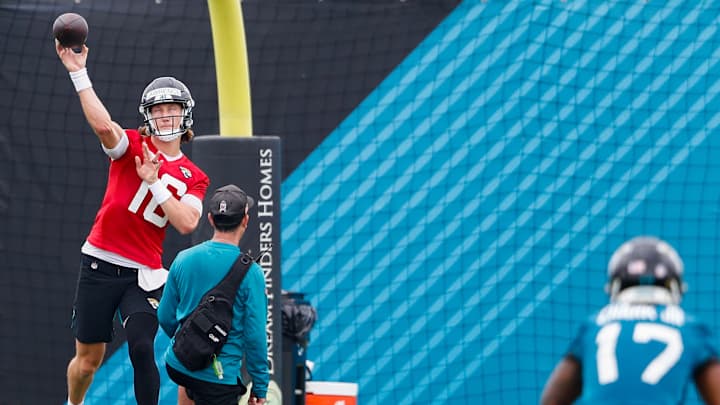 Jaguars’ Lawrence, Shenault, Chark and Jones Get in Offseason Workout Together at Clemson