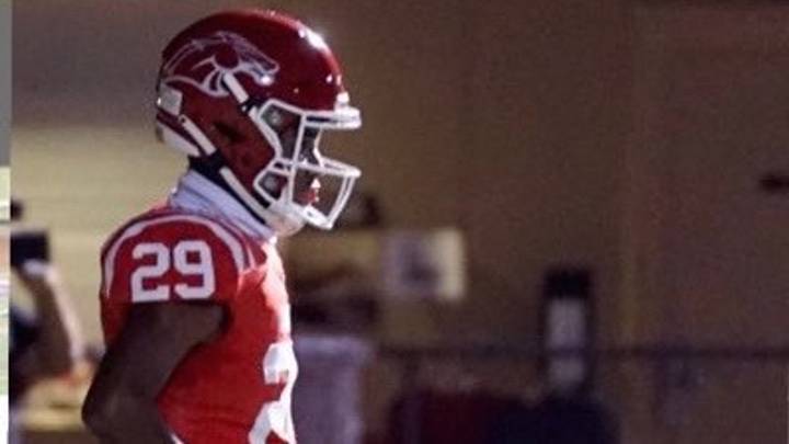 Morrison Chooses Notre Dame over Huskies, Alabama