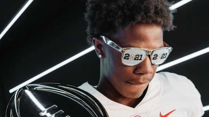 Major Decision Looming For 2022 WR Isaiah Horton