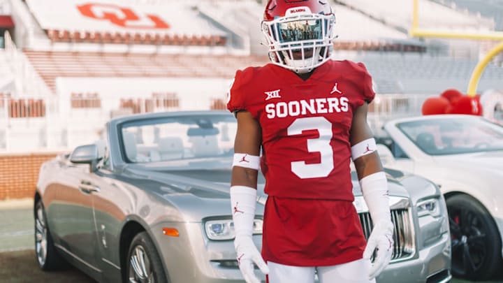 Raleek Brown Named One of the Top Slot Receivers in the Country by SIAA Raleek Brown Named One of the Top Slot Receivers in the Country by SIAA