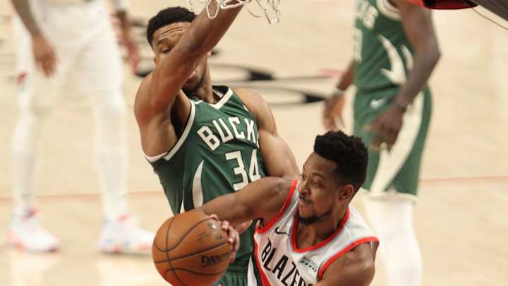 NBA Finals Suns-Bucks: CJ McCollum Tweets About Giannis Antetokounmpo During Game 6