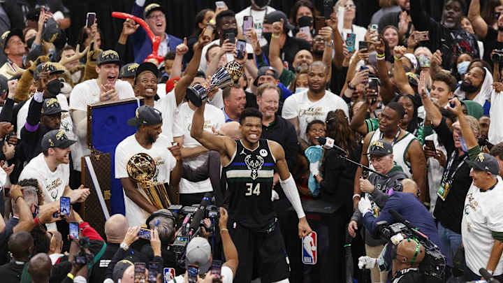 NBA Finals Phoenix Suns-Milwaukee Bucks: Giannis Antetokounmpo Wants Chick-Fil-A For Life! NBA Finals Phoenix Suns-Milwaukee Bucks: Giannis Antetokounmpo Wants Chick-Fil-A For Life!