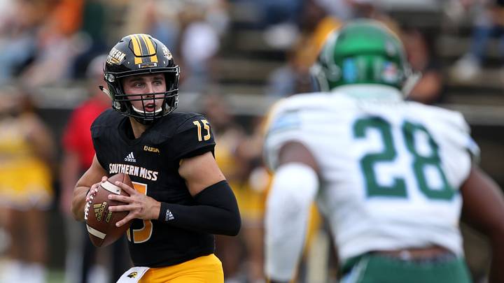 Mike Leach Says Mississippi State is Unlikely to Play Two Quarterbacks