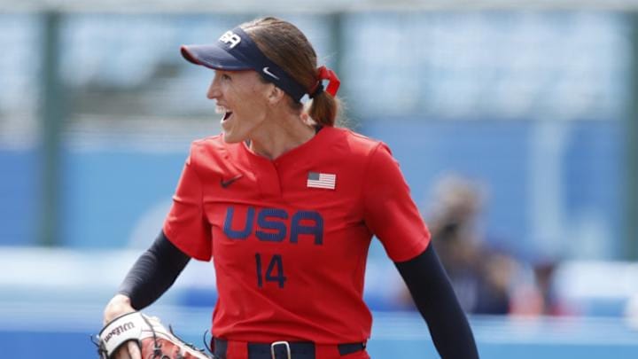 Cal at the Olympics: Valerie Arioto Gets a Hit in USA’s Second Softball Win