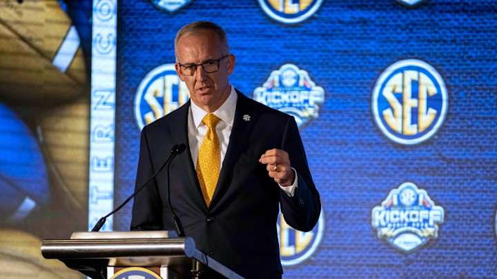 Report: Texas and Oklahoma Have Reached Out to the SEC About Joining Conference