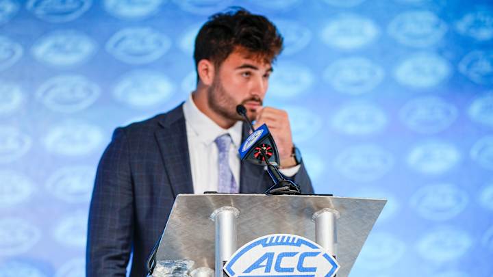 Eric Mac Lain Tabs Tar Heel the Top Signal-Caller in College Football