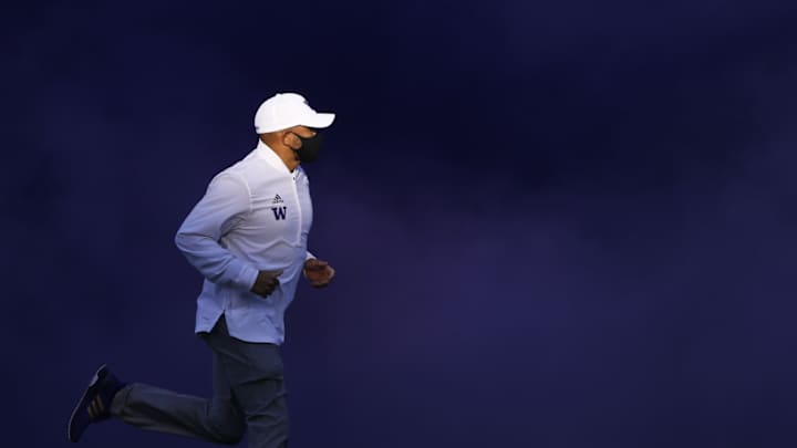 Know Your Enemies: Washington Huskies Ready for Make-or-Break Season