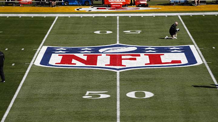 Unvaccinated NFL Players to Be Fined for COVID-19 Violations