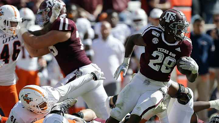 Five Texas A&M Aggies selected 2021 CFA Yearbook SEC Preseason Starting Lineup