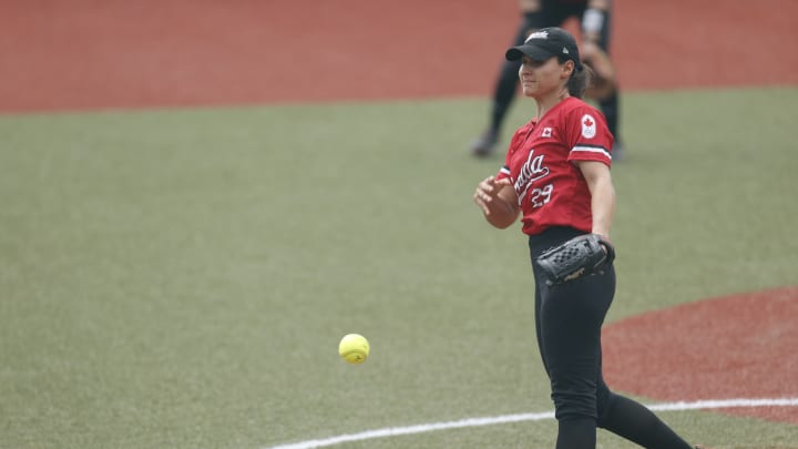 Former Syracuse Pitcher Jenna Caira Wins Softball Bronze With Team Canada in Tokyo Former Syracuse Pitcher Jenna Caira Wins Softball Bronze With Team Canada in Tokyo