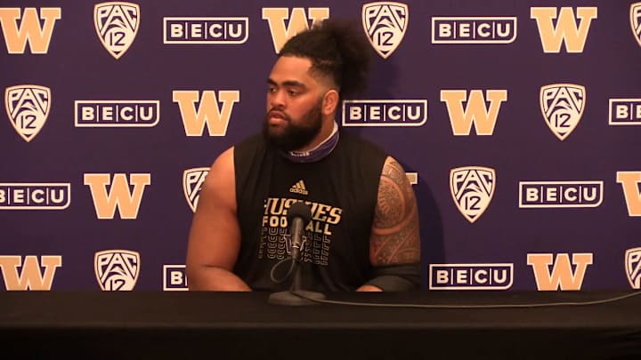 UW's Bainivalu, Kirkland Land on Outland Trophy Watch List UW's Bainivalu, Kirkland Land on Outland Trophy Watch List