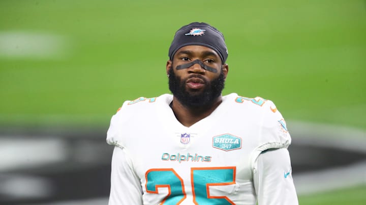 Should the 49ers Trade for Xavien Howard?