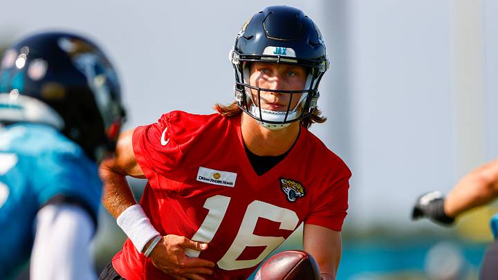 Jaguars' QB Trevor Lawrence Makes Top 10 Of Players Sales List Across Entire NFL