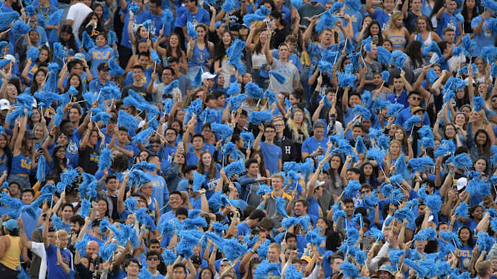 Beer, wine sales to resume at UCLA football games for first time in 32 years