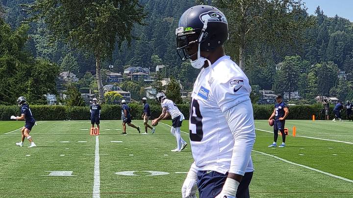 With Legal Situation Looming, Aldon Smith Participates in First Practice For Seahawks With Legal Situation Looming, Aldon Smith Participates in First Practice For Seahawks