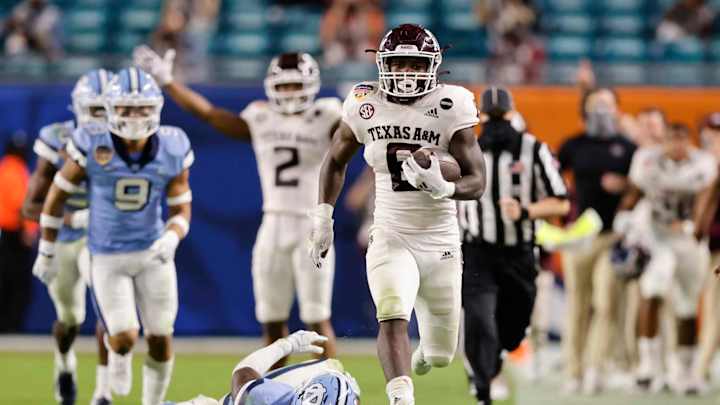 Life In The Fast Lane: Devon Achane Provides Home Run Speed To Dolphins Backfield