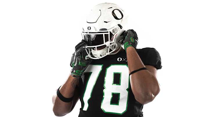 Oregon Commit Kelvin Banks Ranked Among Top Offensive Tackle Prospects in the Country