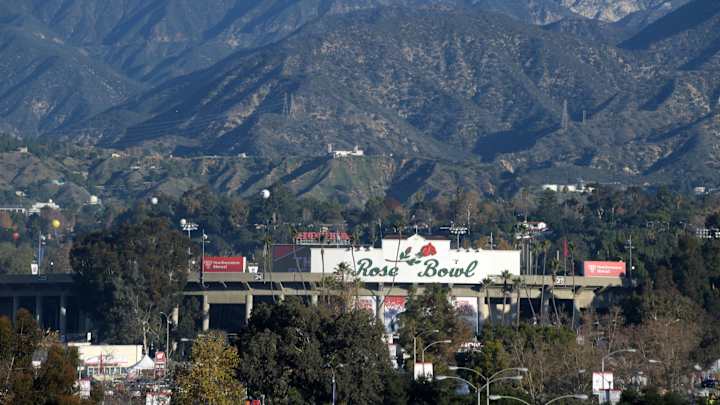 UCLA football earns first 2023 commit from cornerback Maliki Crawford