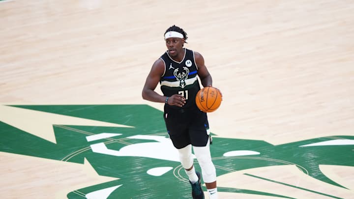 Jaden Springer Studies Bucks Guard Jrue Holiday