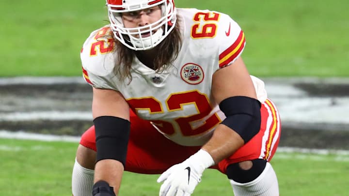 Why Haven't Seahawks Pursued Austin Reiter?