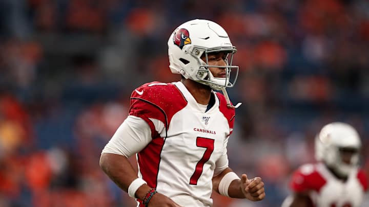 Former UCLA quarterback Brett Hundley signs with the Indianapolis Colts Former UCLA quarterback Brett Hundley signs with the Indianapolis Colts