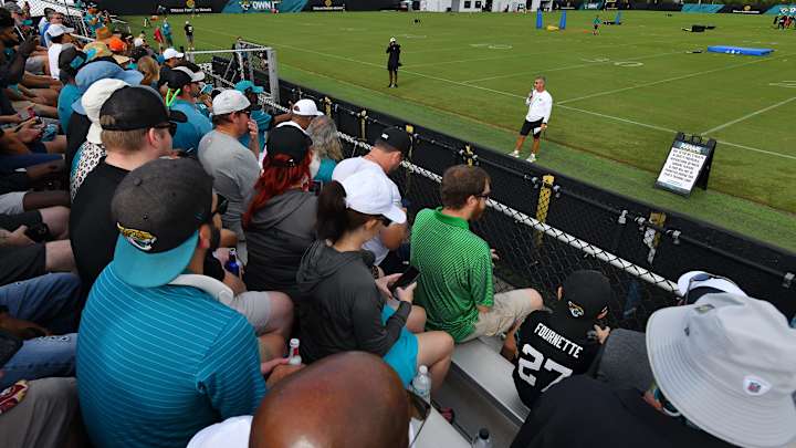 Jaguars Training Camp Notebook, Day 4: Meyer Challenges Fans, Coaches up Chark And More Jaguars Training Camp Notebook, Day 4: Meyer Challenges Fans, Coaches up Chark And More