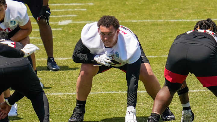 Can Rookie Mayfield Start For Falcons O-Line?