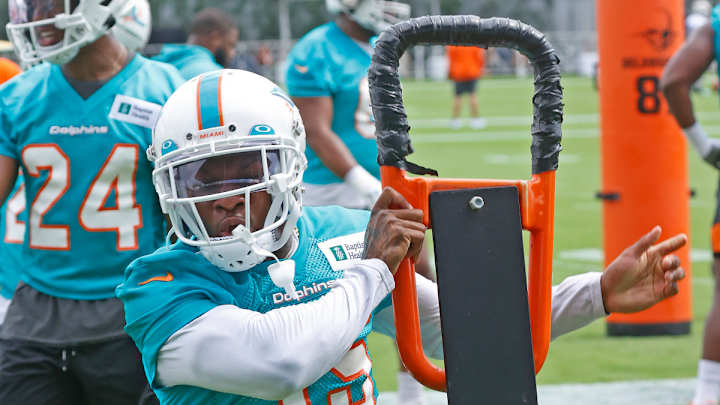 Dolphins Training Camp Day 6: Practice Observations Dolphins Training Camp Day 6: Practice Observations