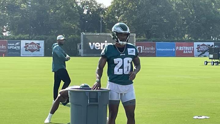 For Eagles, It's About the Player Not the Formation For Eagles, It's About the Player Not the Formation