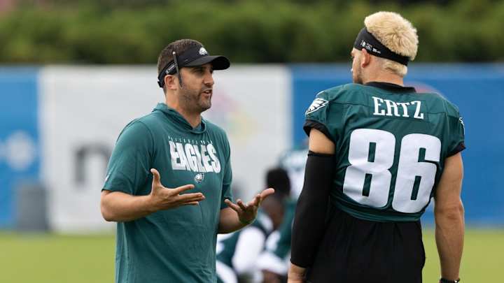 Suddenly, Zach Ertz May Not be Out of the Eagles' Picture Suddenly, Zach Ertz May Not be Out of the Eagles' Picture