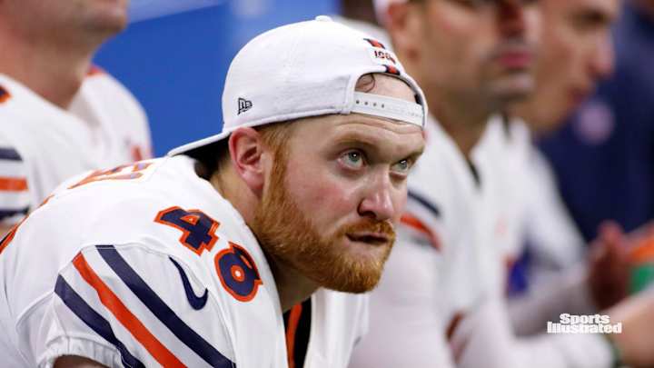 Cole Kmet Handles Long Snapping