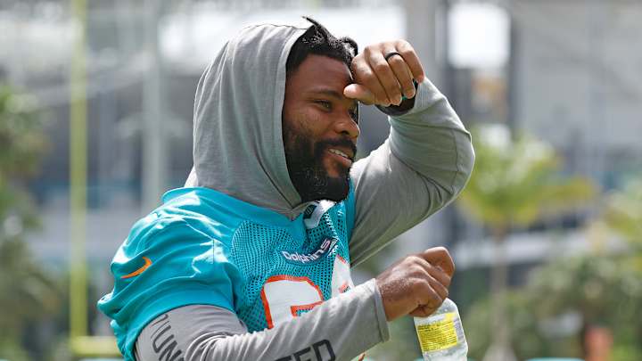 Dolphins Really Running It Back on Defense