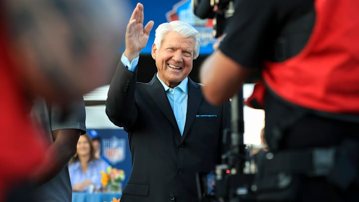 Jerry Jones Announces Jimmy Johnson Will Be Added to Cowboys Ring of Honor Jerry Jones Announces Jimmy Johnson Will Be Added to Cowboys Ring of Honor