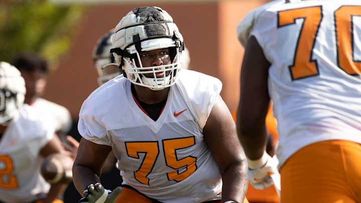 Vols OL Carvin Announces Plans For Future On Rocky Top